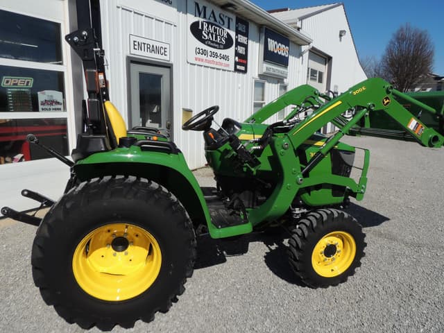 Image of John Deere 3032E equipment image 3