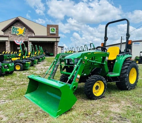 2025 John Deere 3032E Equipment Image0