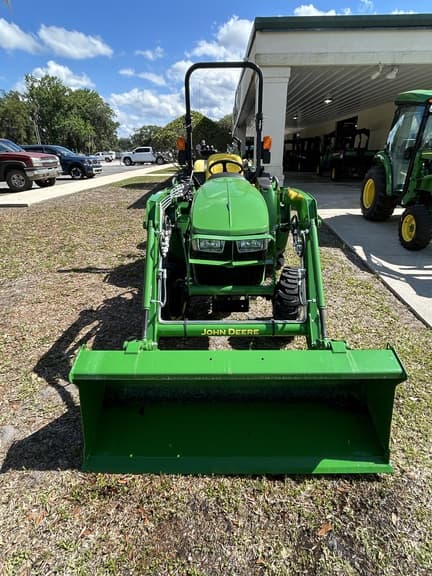 Image of John Deere 3032E equipment image 1