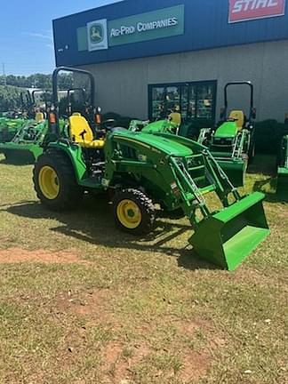 Image of John Deere 3033R equipment image 2