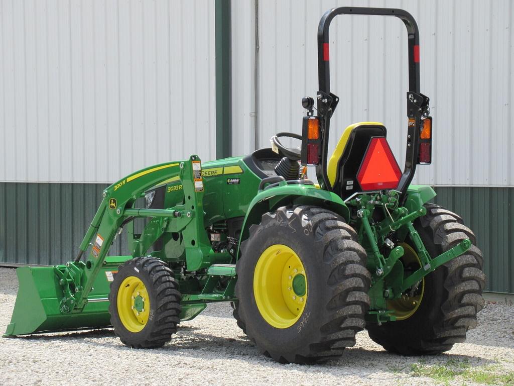 Image of John Deere 3033R Image 1