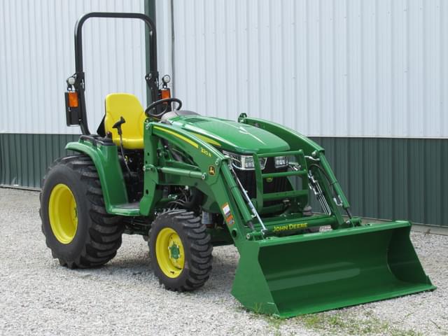 Image of John Deere 3033R equipment image 2