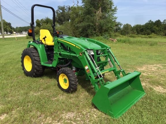 Image of John Deere 3033R equipment image 4