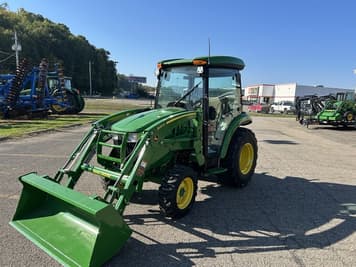 Main image John Deere 3033R