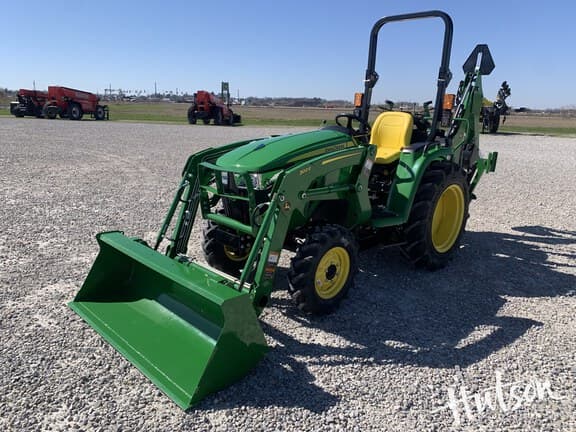 Image of John Deere 3038E equipment image 1