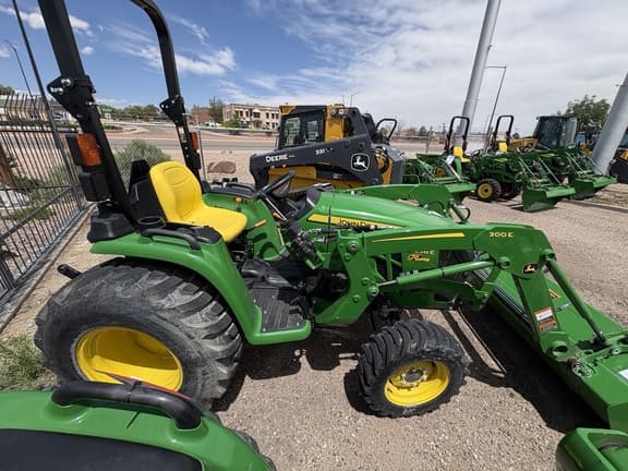 Image of John Deere 3038E equipment image 1