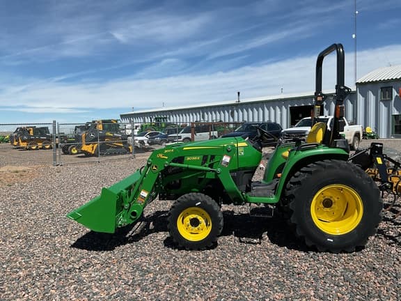 Image of John Deere 3038E equipment image 1