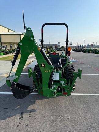 Image of John Deere 3038E equipment image 3