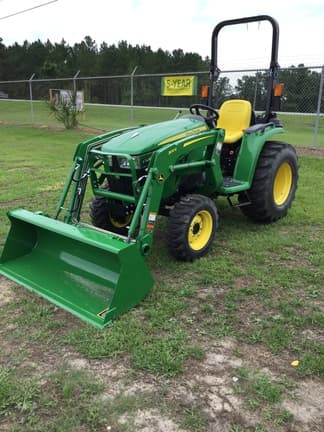 Main image John Deere 3038E