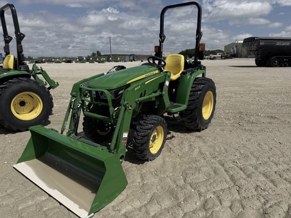 Image of John Deere 3038E equipment image 1