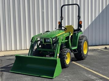 Main image John Deere 3038E