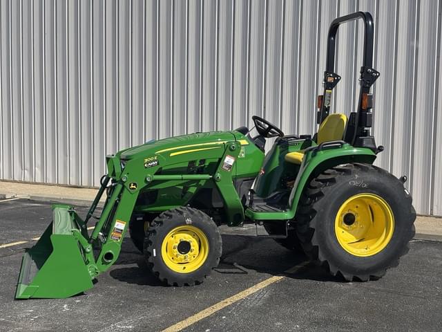 Image of John Deere 3038E equipment image 1