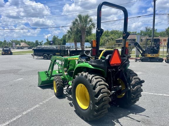 Image of John Deere 3038E equipment image 3