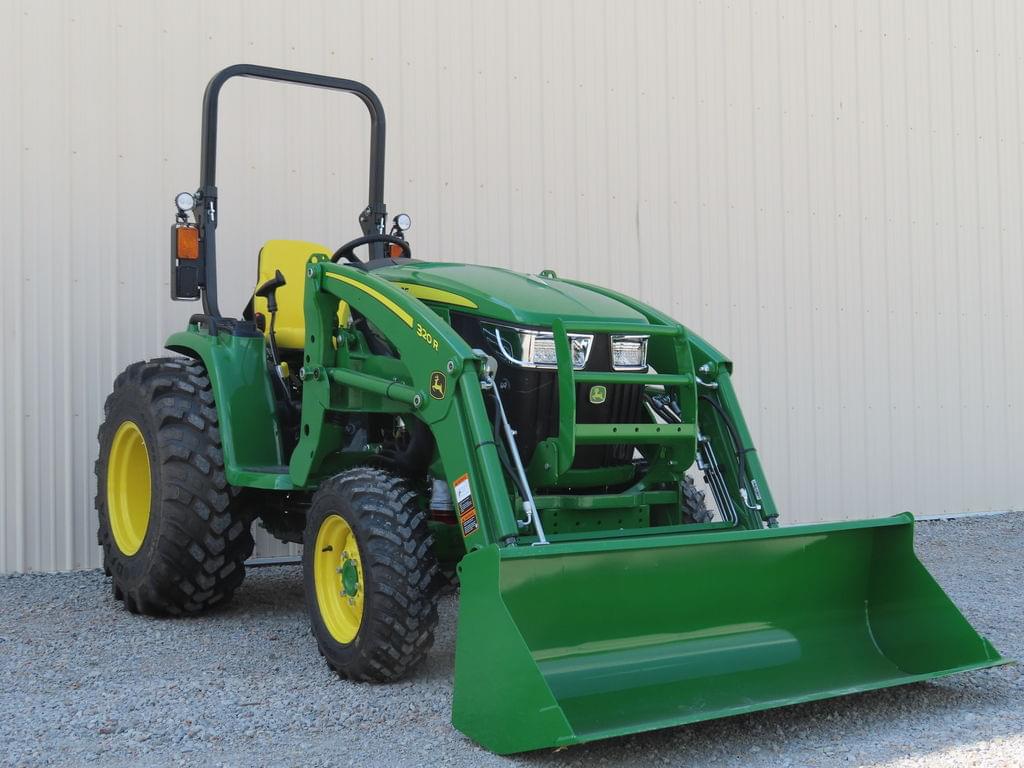 Image of John Deere 3039R Image 1