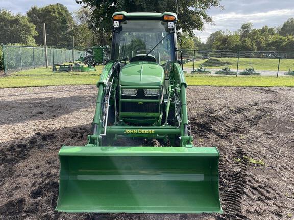 Image of John Deere 3039R equipment image 2