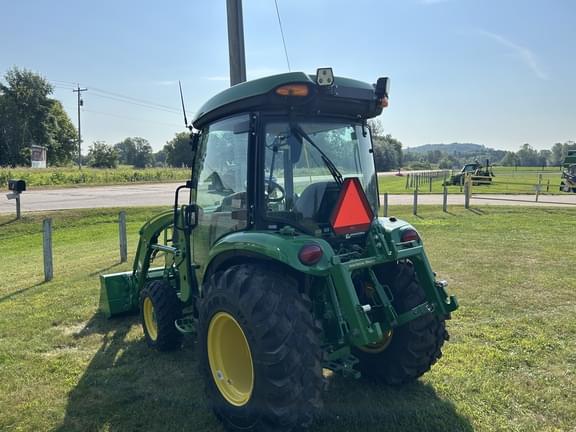 Image of John Deere 3039R equipment image 3