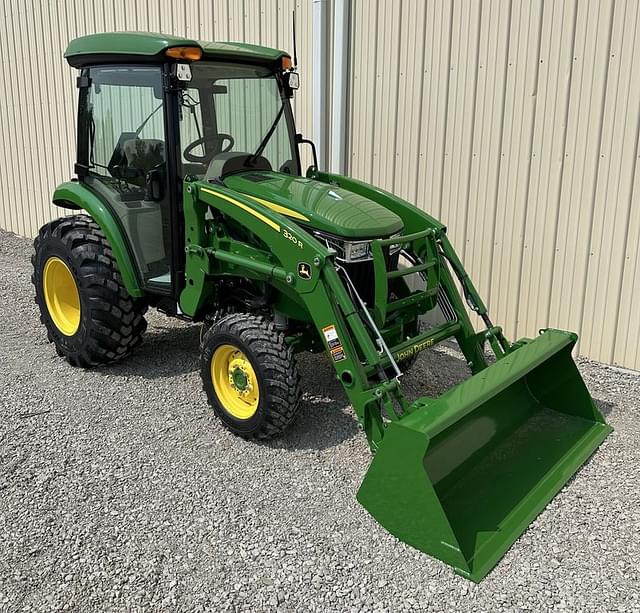 Image of John Deere 3039R equipment image 2