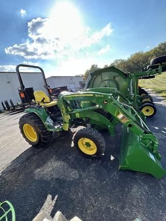 Image of John Deere 3039R equipment image 1