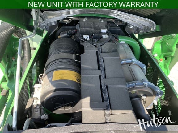 Image of John Deere 3039R equipment image 2