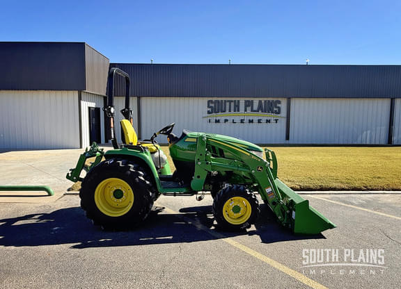 Image of John Deere 3039R Image 1