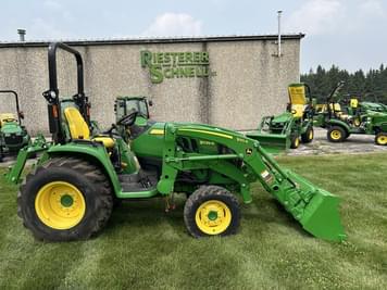 Main image John Deere 3039R