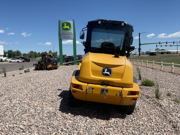 Image of John Deere 304G equipment image 3