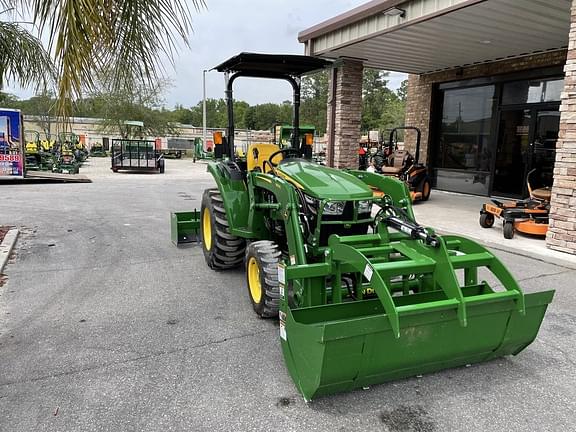 Image of John Deere 3043D equipment image 2