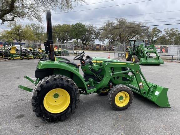 Image of John Deere 3043D equipment image 3