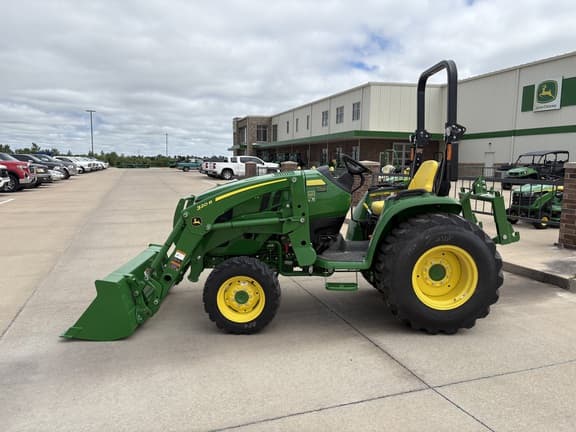 Image of John Deere 3046R equipment image 1
