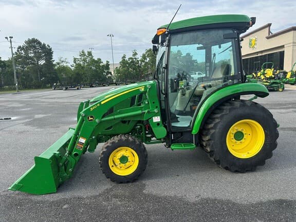 Image of John Deere 3046R Primary image