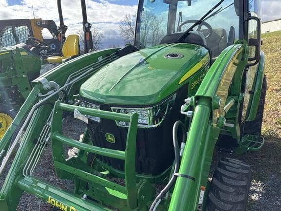 Image of John Deere 3046R equipment image 1