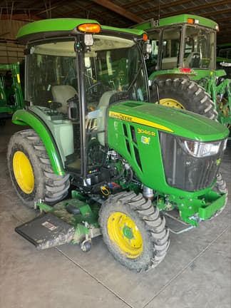 Main image John Deere 3046R