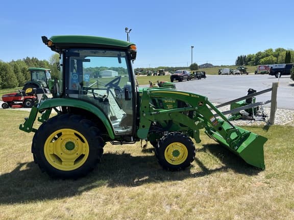 Image of John Deere 3046R Image 0