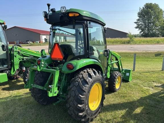Image of John Deere 3046R equipment image 1