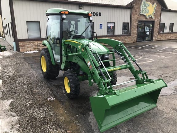 2025 John Deere 3046R Equipment Image0