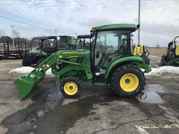Image of John Deere 3046R equipment image 3