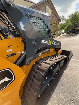 Image of John Deere 317G equipment image 3