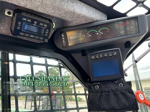 Image of John Deere 317G equipment image 1