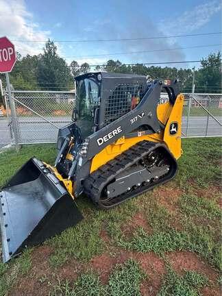 Image of John Deere 317P equipment image 3
