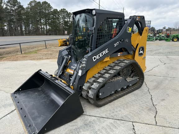 Image of John Deere 317P equipment image 1