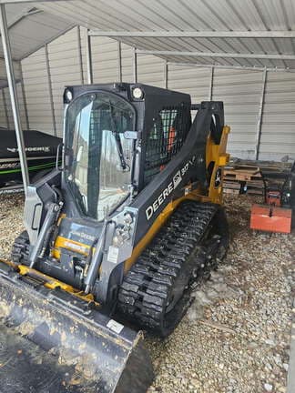 Image of John Deere 317P equipment image 1