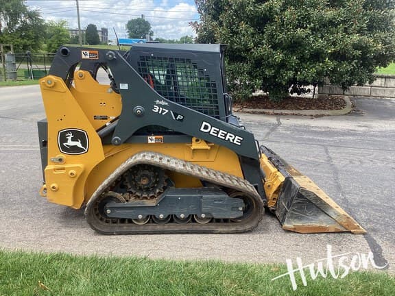 Image of John Deere 317P equipment image 2