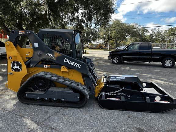 Image of John Deere 317G equipment image 1
