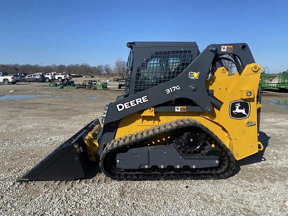 Image of John Deere 317G equipment image 1