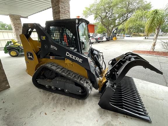 Image of John Deere 317G equipment image 1