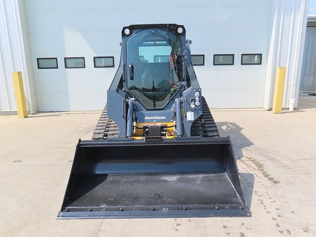 Image of John Deere 317G equipment image 3