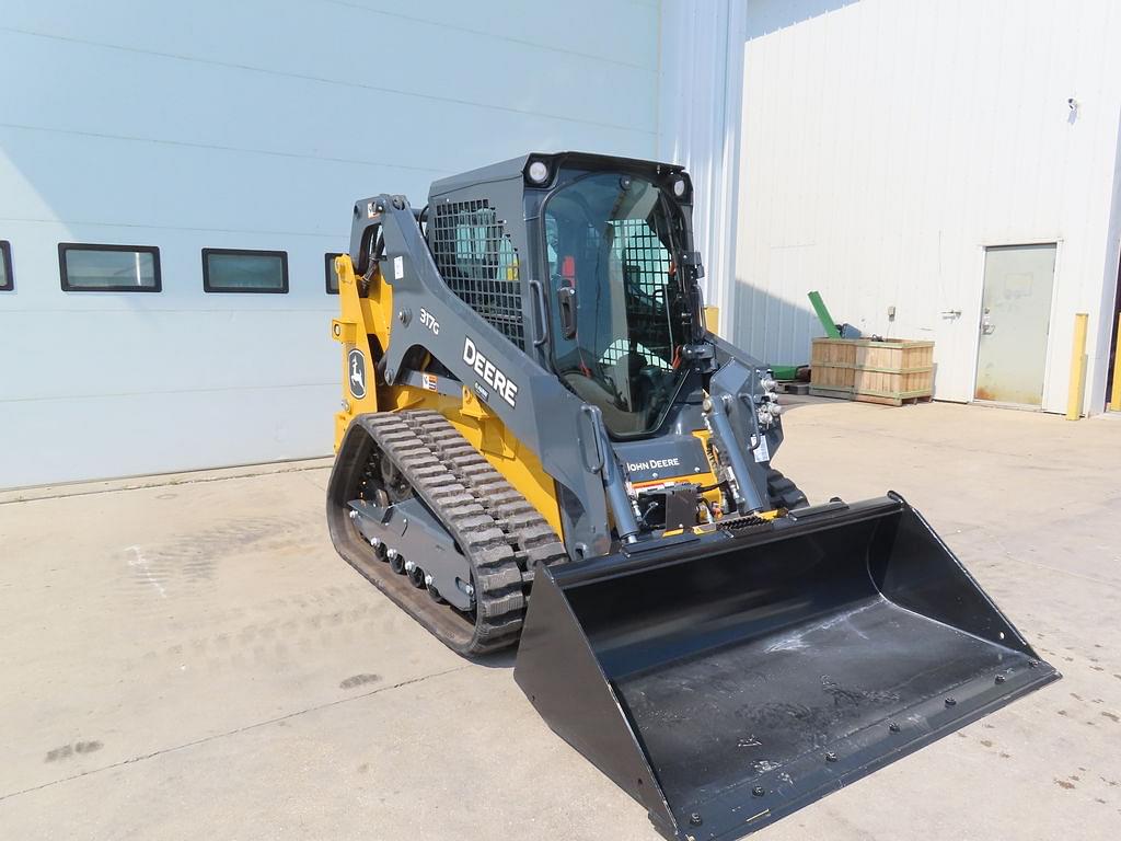 Image of John Deere 317G Image 0