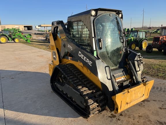 Image of John Deere 317G equipment image 2