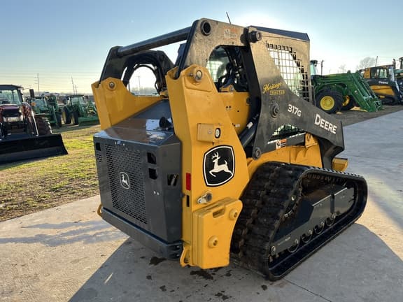 Image of John Deere 317G equipment image 4