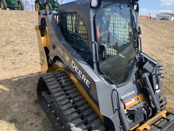Image of John Deere 317G equipment image 3